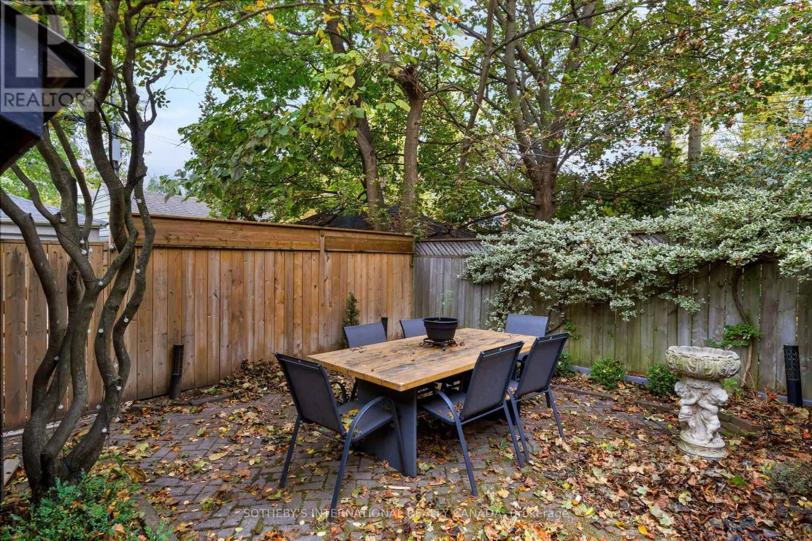 107 MACPHERSON AVENUE
