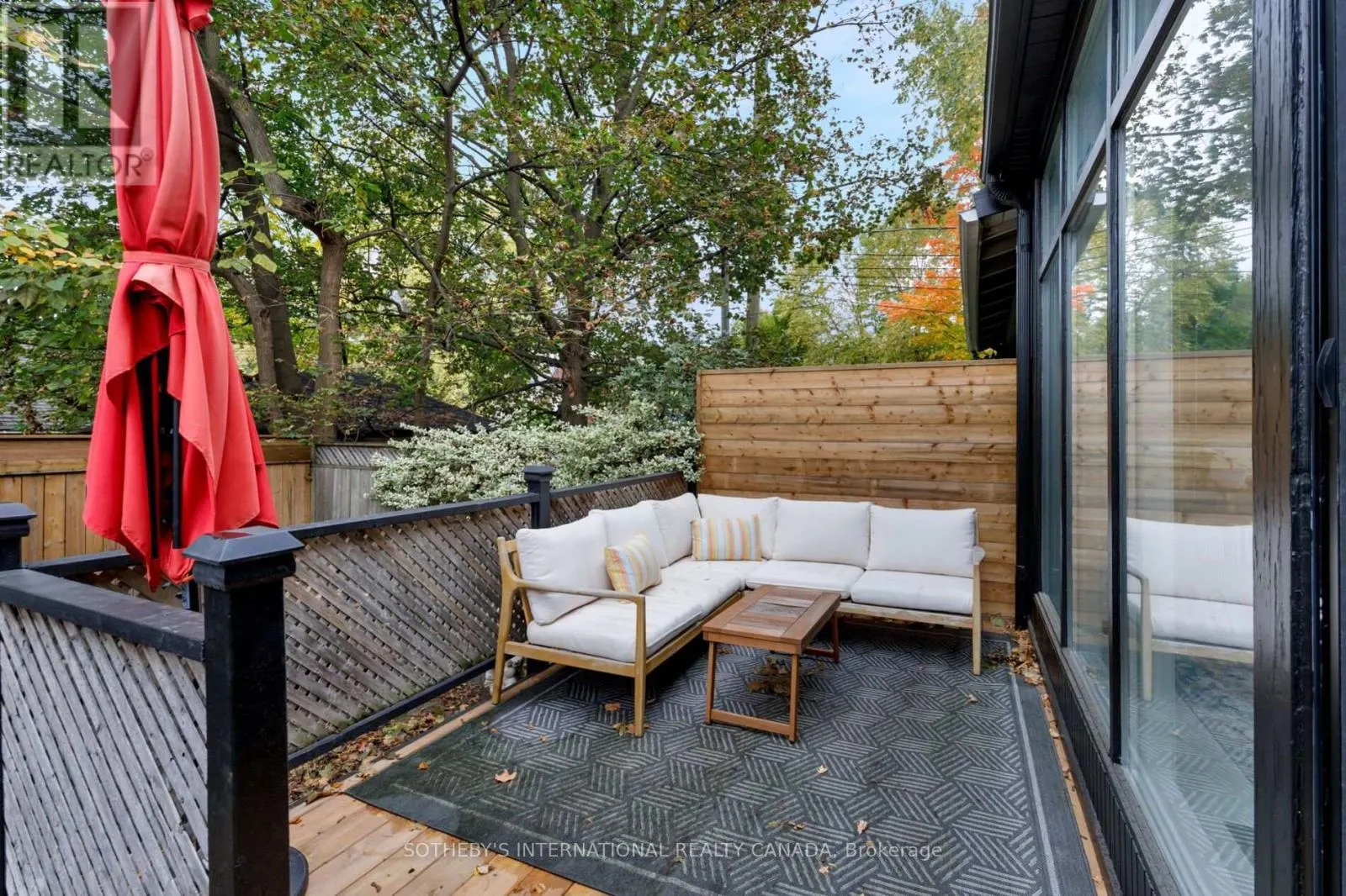 107 MACPHERSON AVENUE