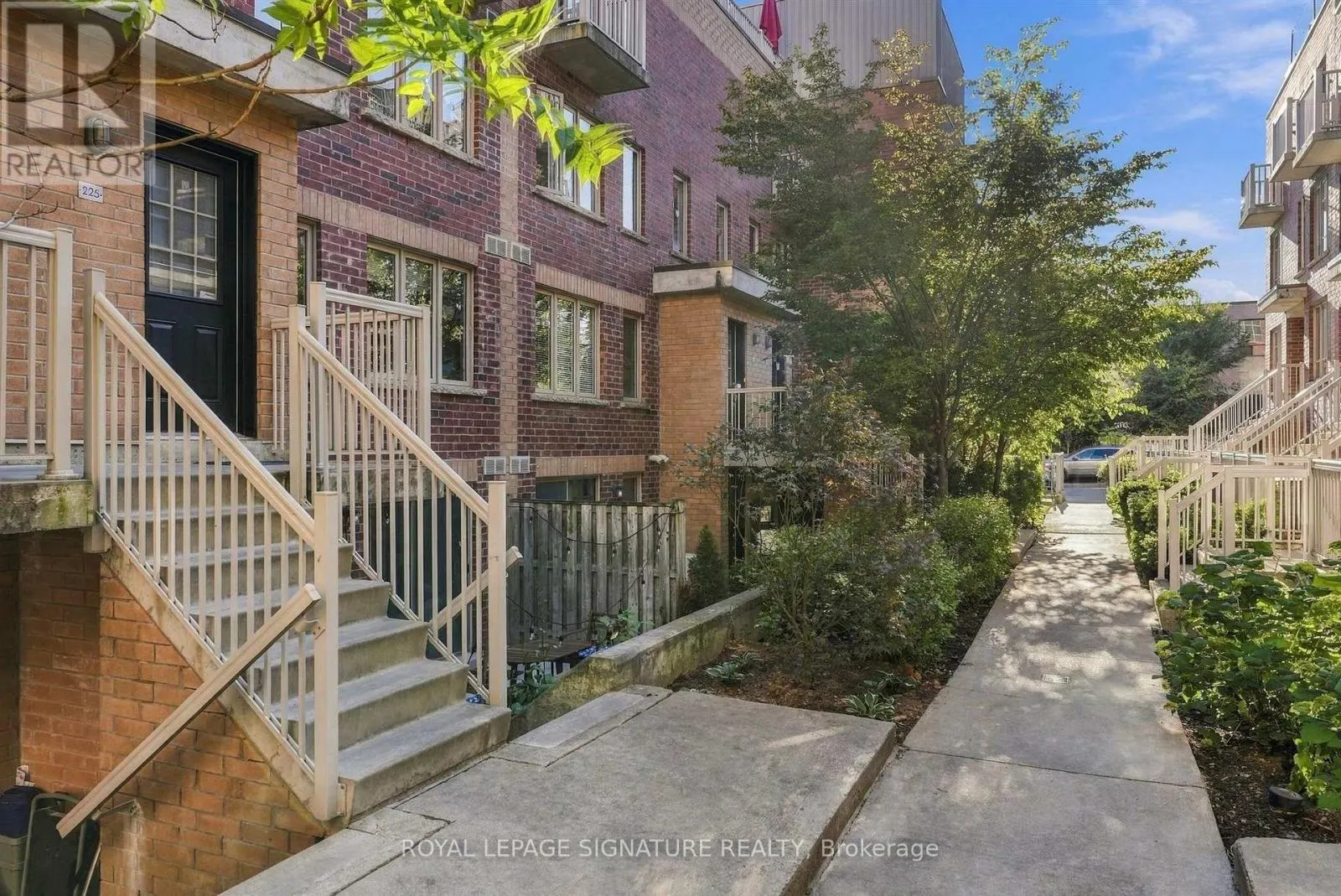 225 - 11 RUTTAN STREET