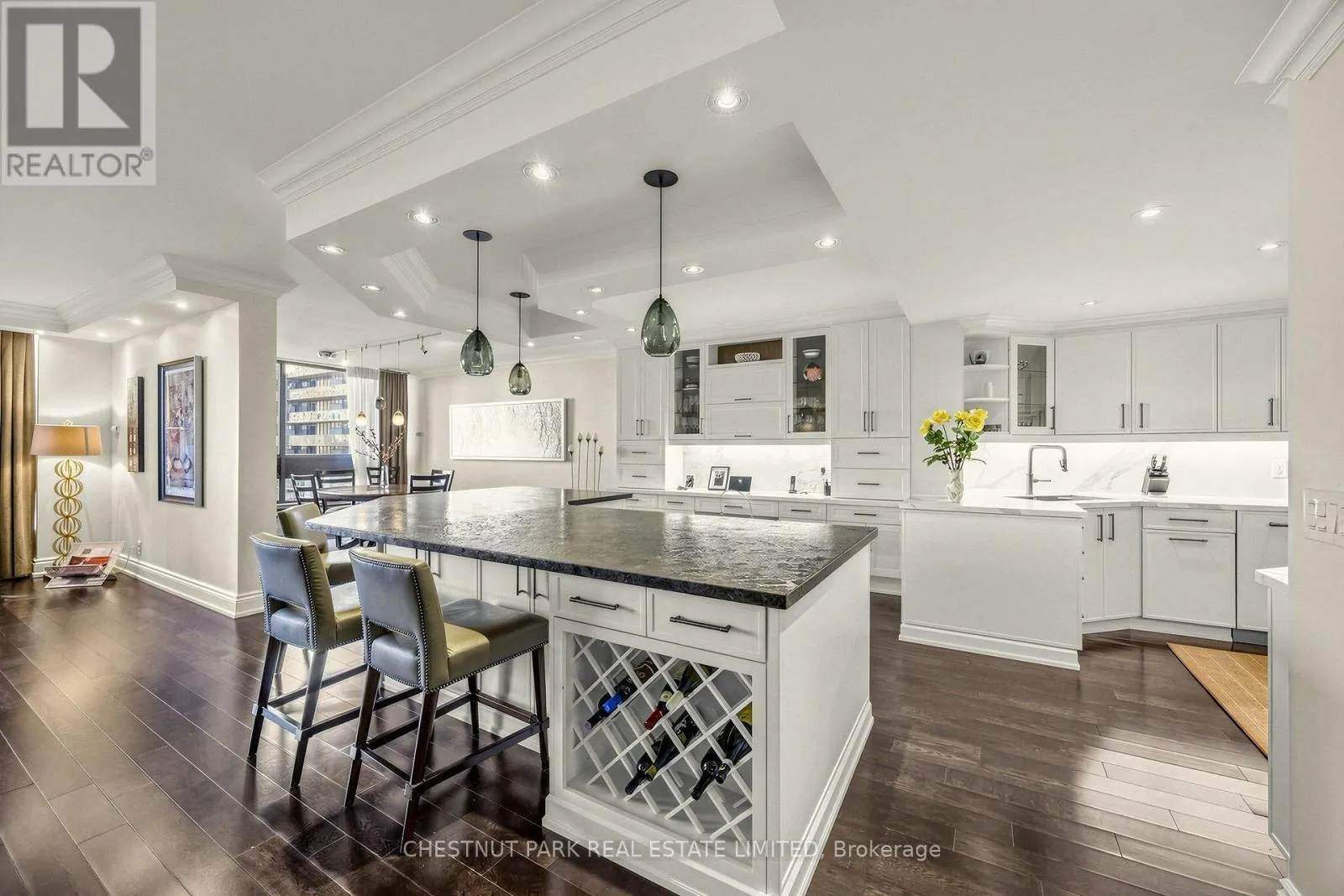 903 - 55 PRINCE ARTHUR AVENUE