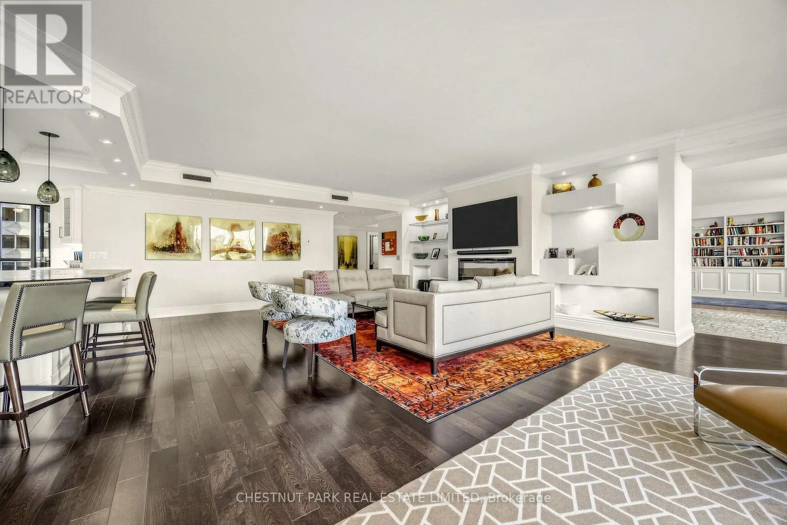 903 - 55 PRINCE ARTHUR AVENUE
