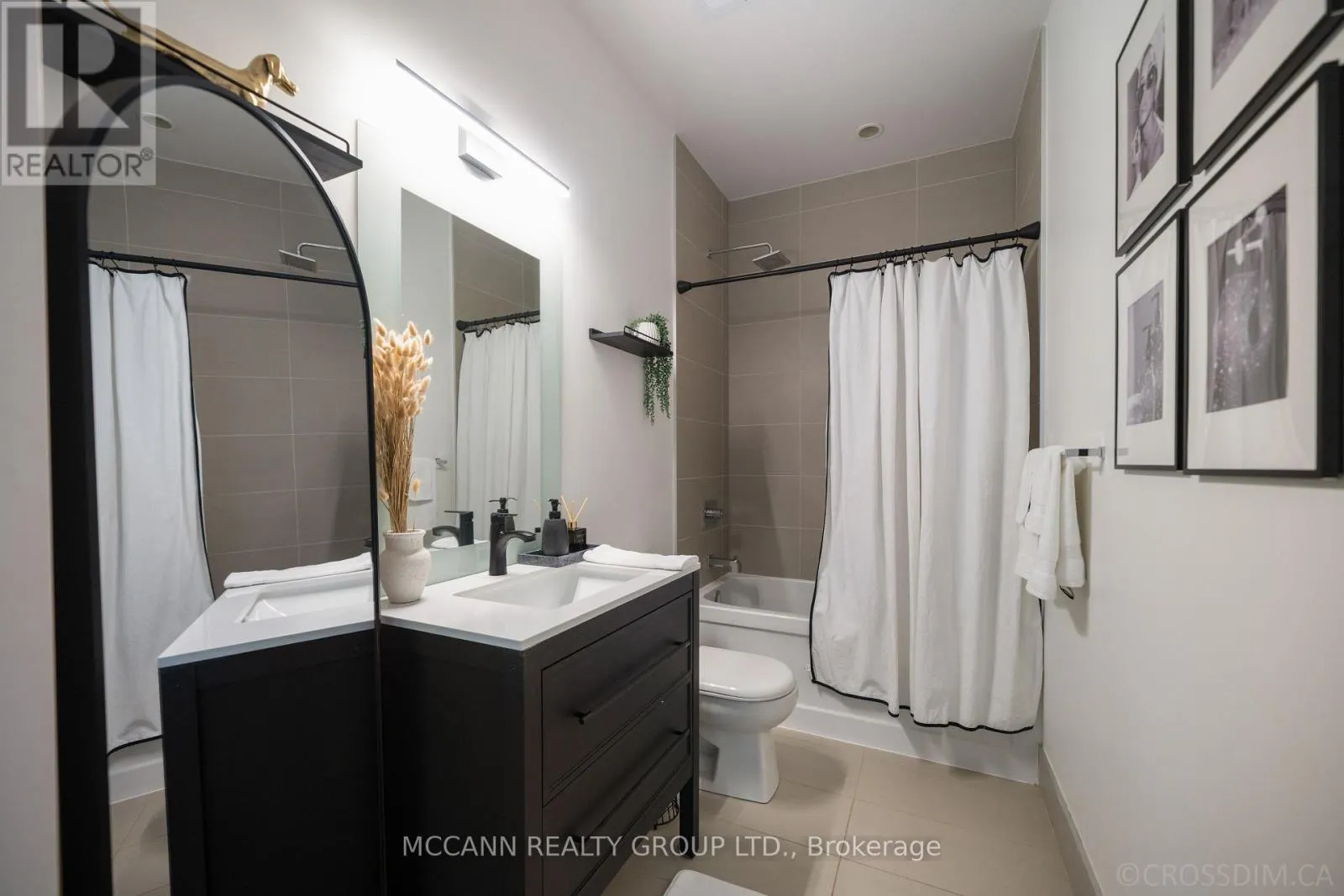 1602 - 111 ST CLAIR AVENUE W