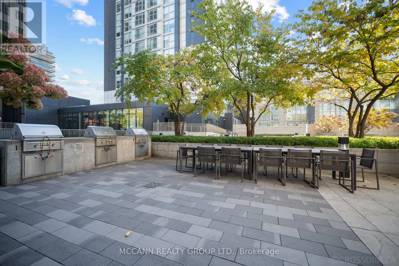 1602 - 111 ST CLAIR AVENUE W