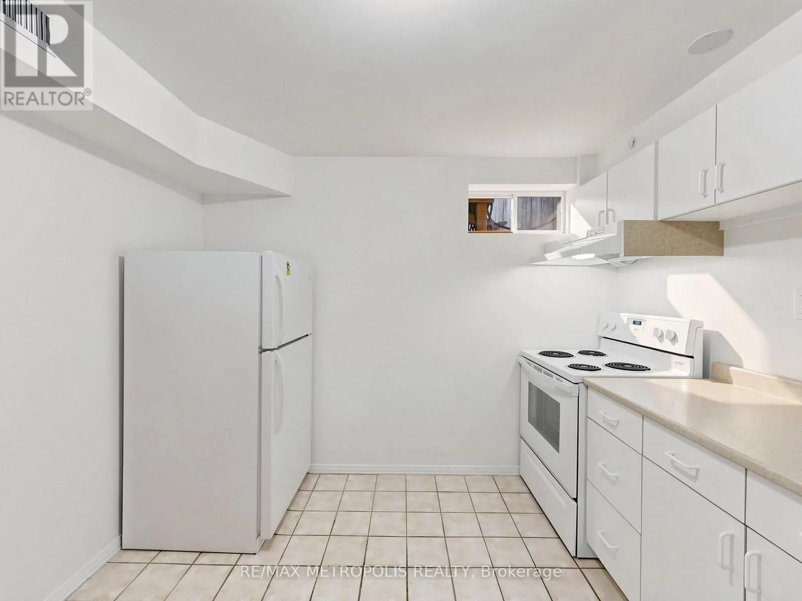 37 LEVITT COURT