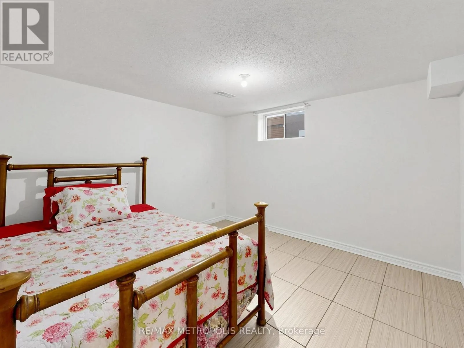37 LEVITT COURT