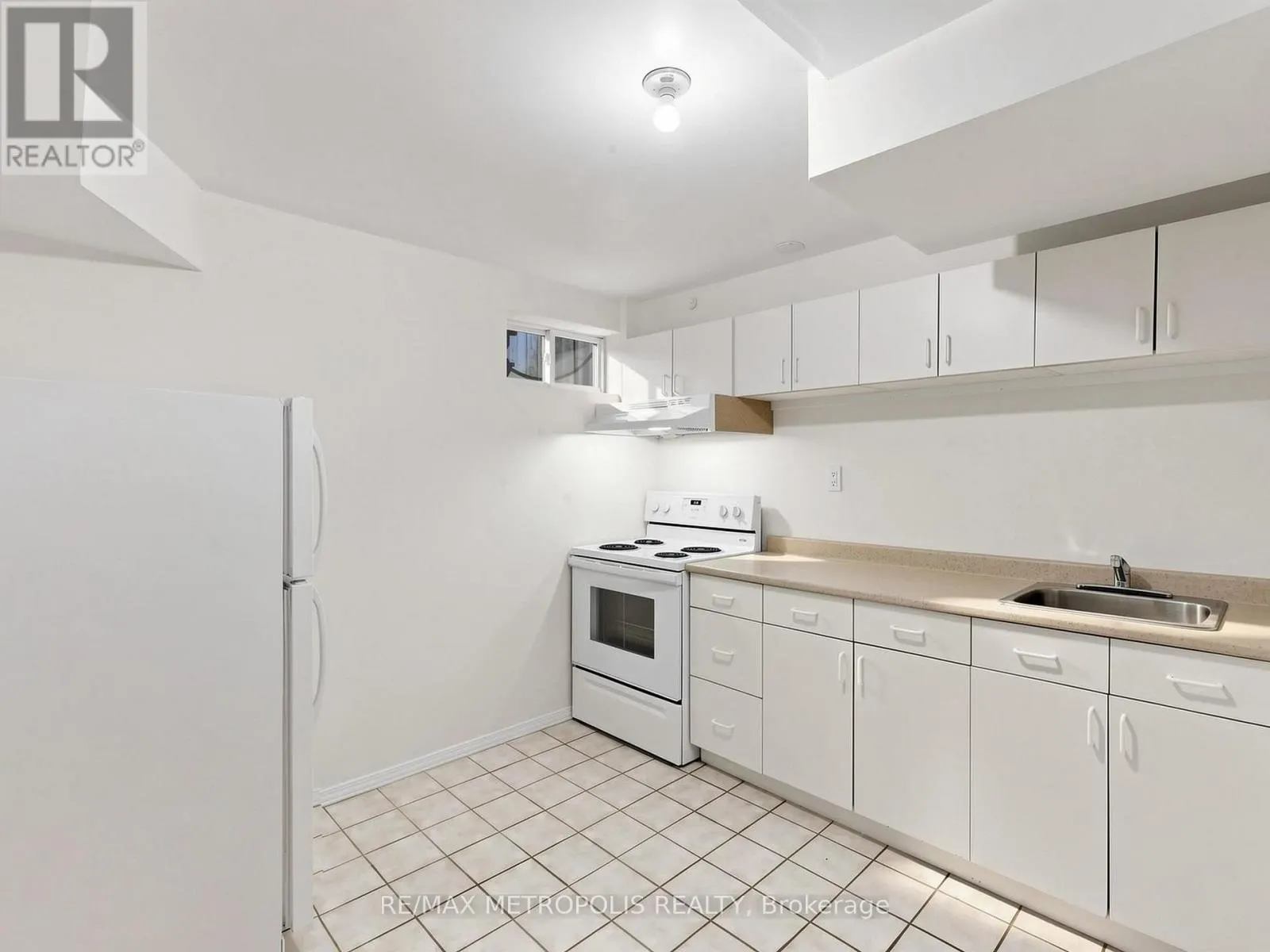 37 LEVITT COURT