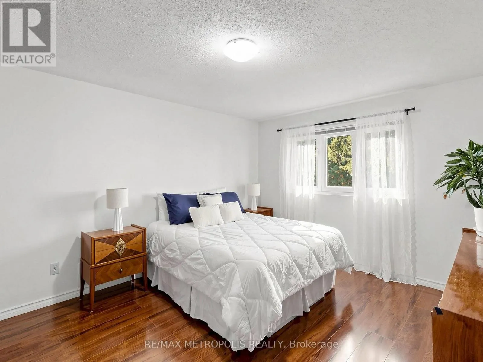 37 LEVITT COURT