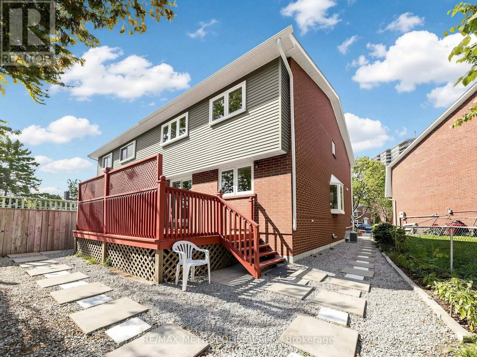 37 LEVITT COURT