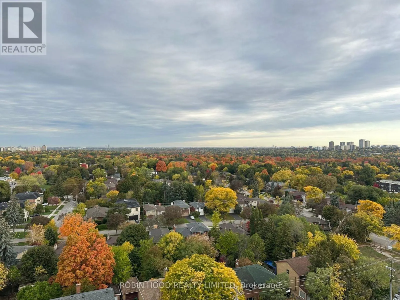 811 - 699 SHEPPARD AVENUE E