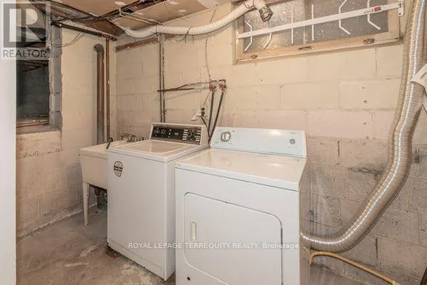 1 SNOWCREST AVENUE