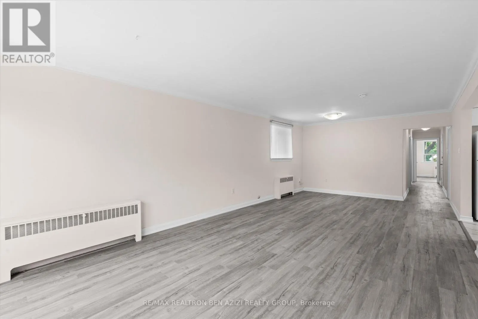 304 ROSELAWN AVENUE