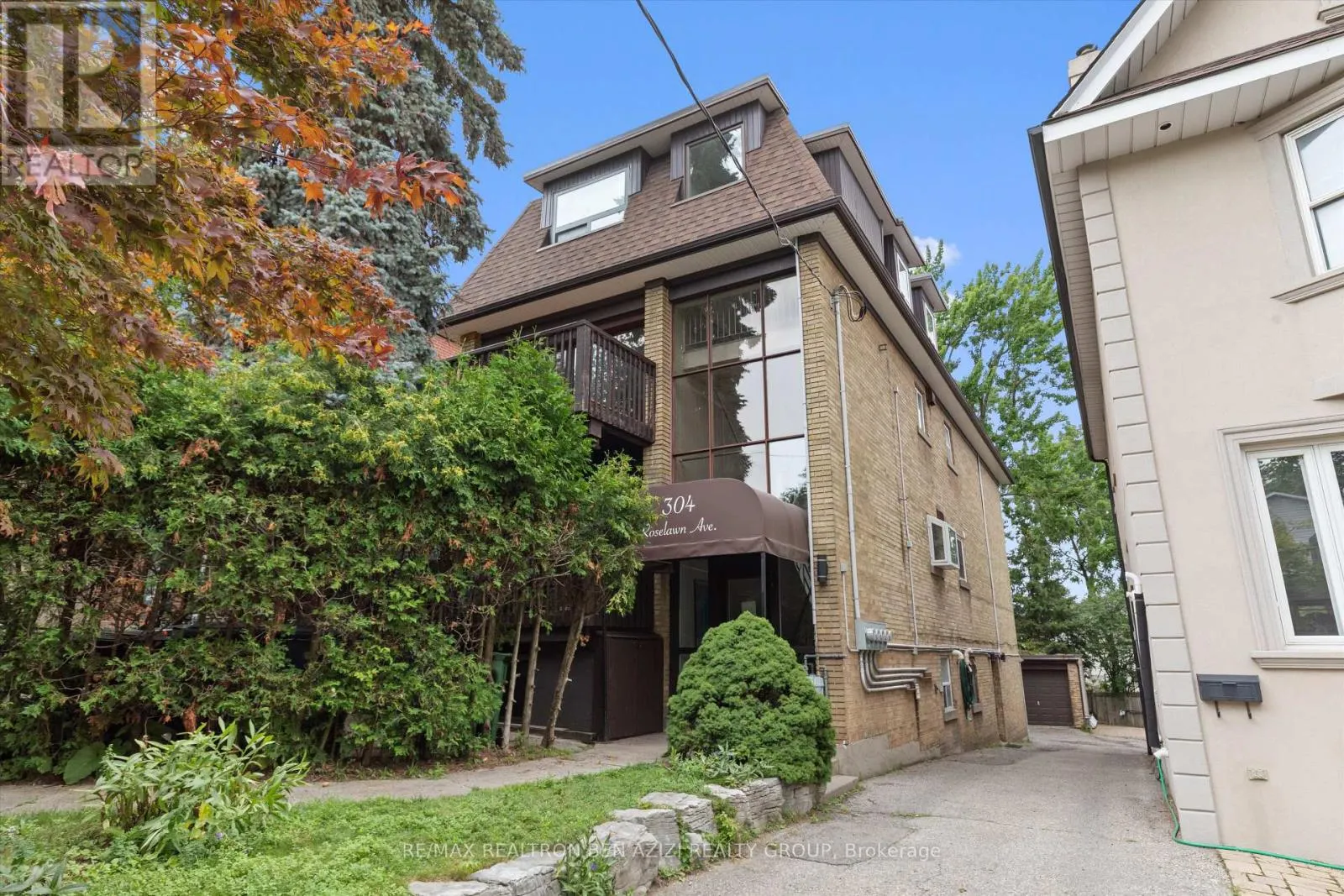 304 ROSELAWN AVENUE