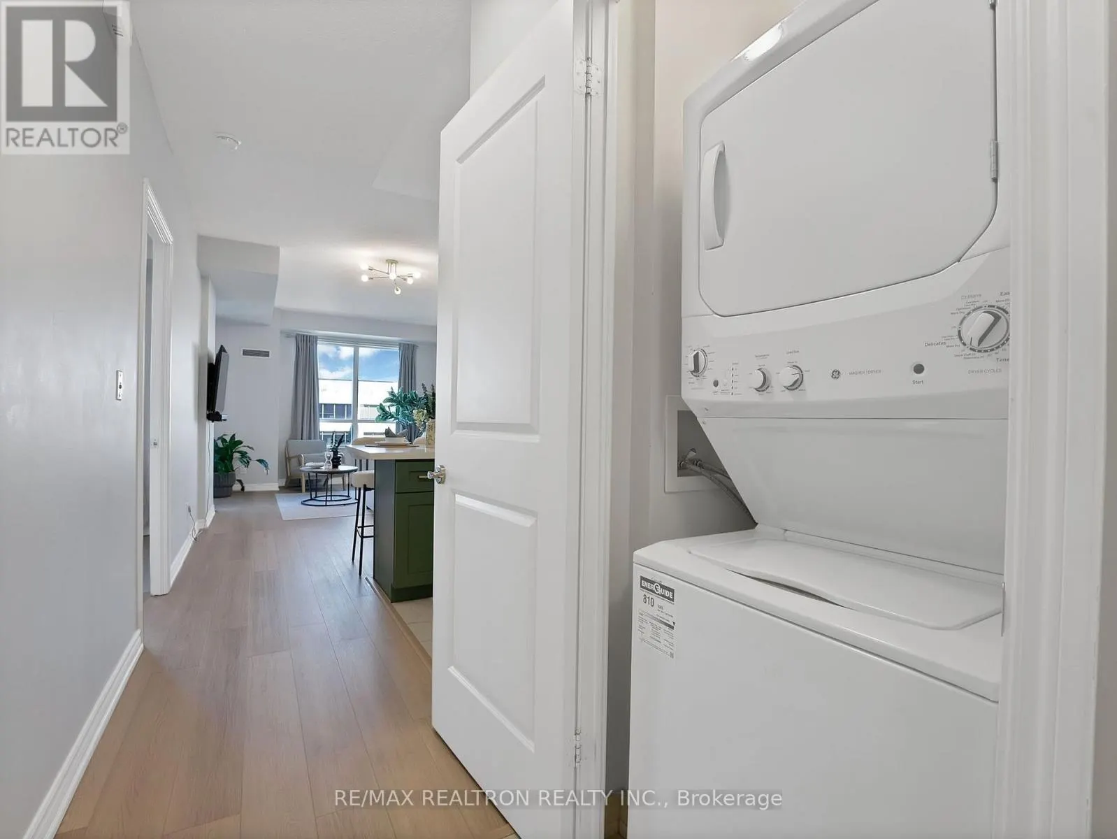 707 - 133 WYNFORD DRIVE