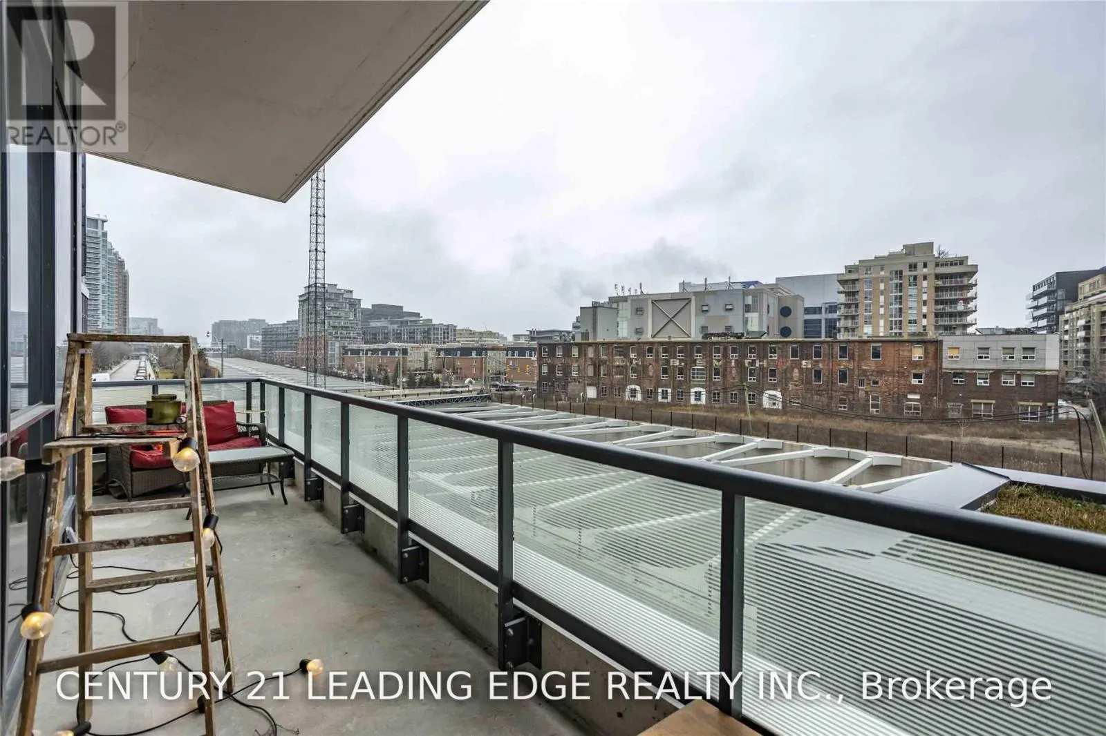 307 - 50 ORDNANCE STREET