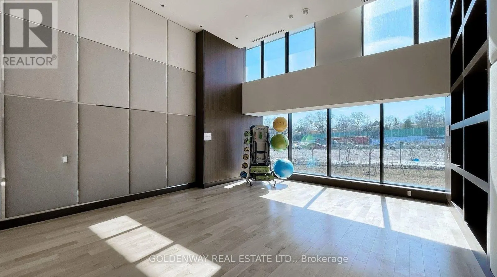 2109 - 85 MCMAHON DRIVE