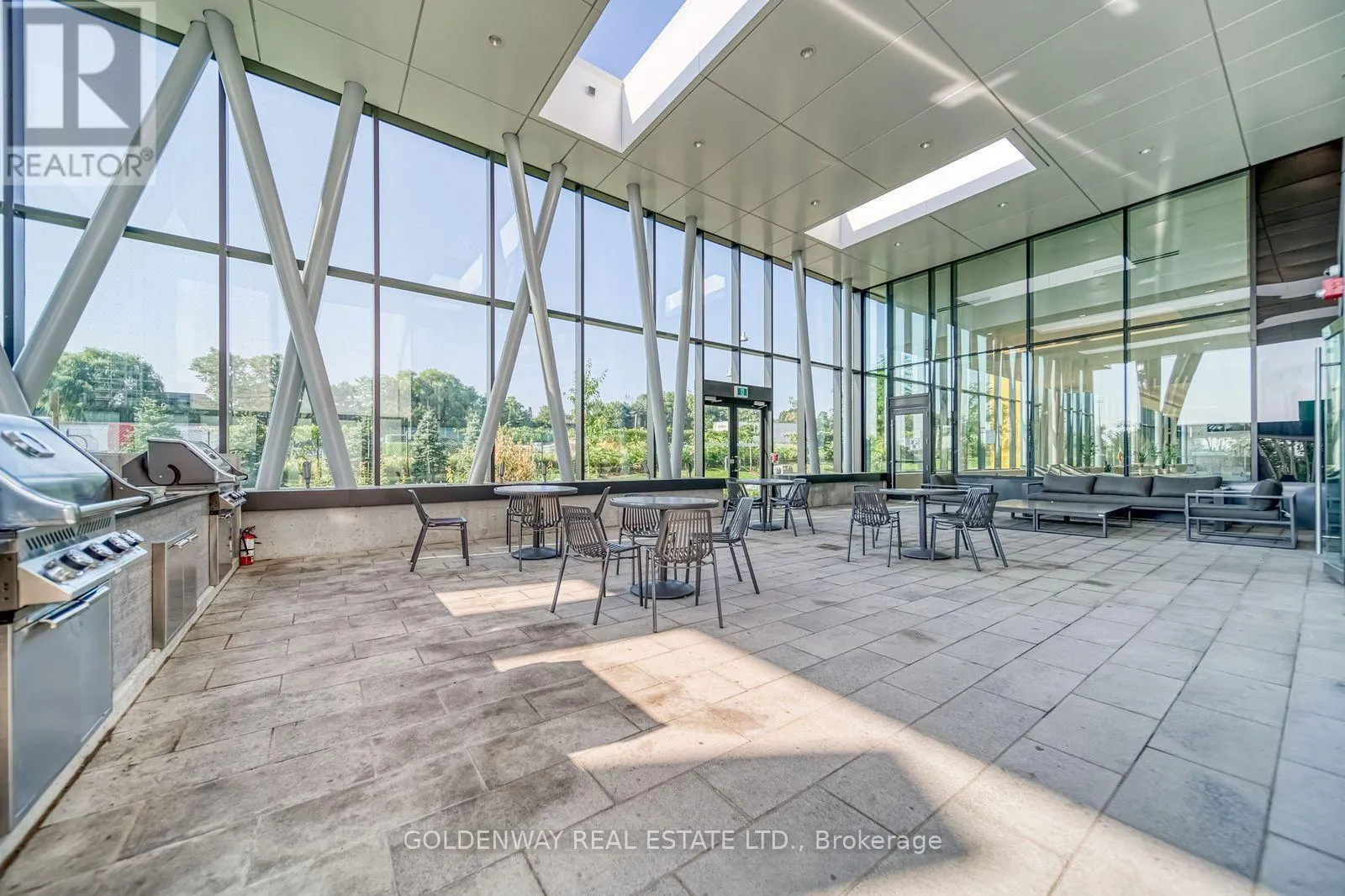 2109 - 85 MCMAHON DRIVE
