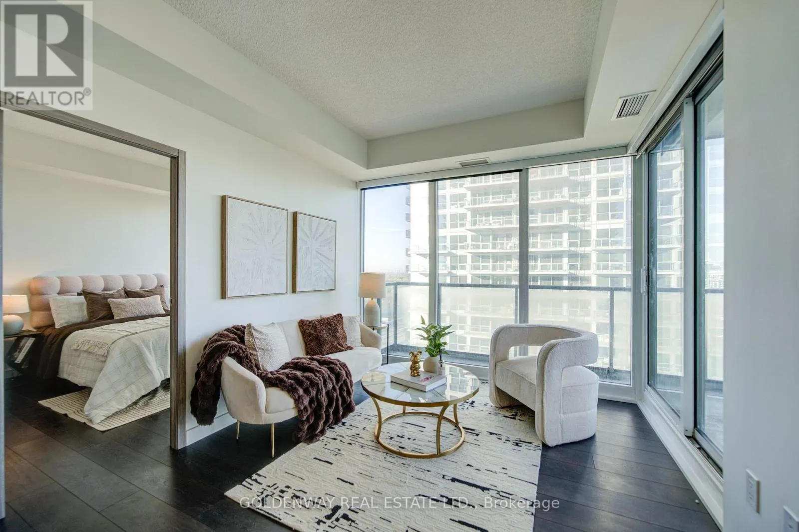 2109 - 85 MCMAHON DRIVE