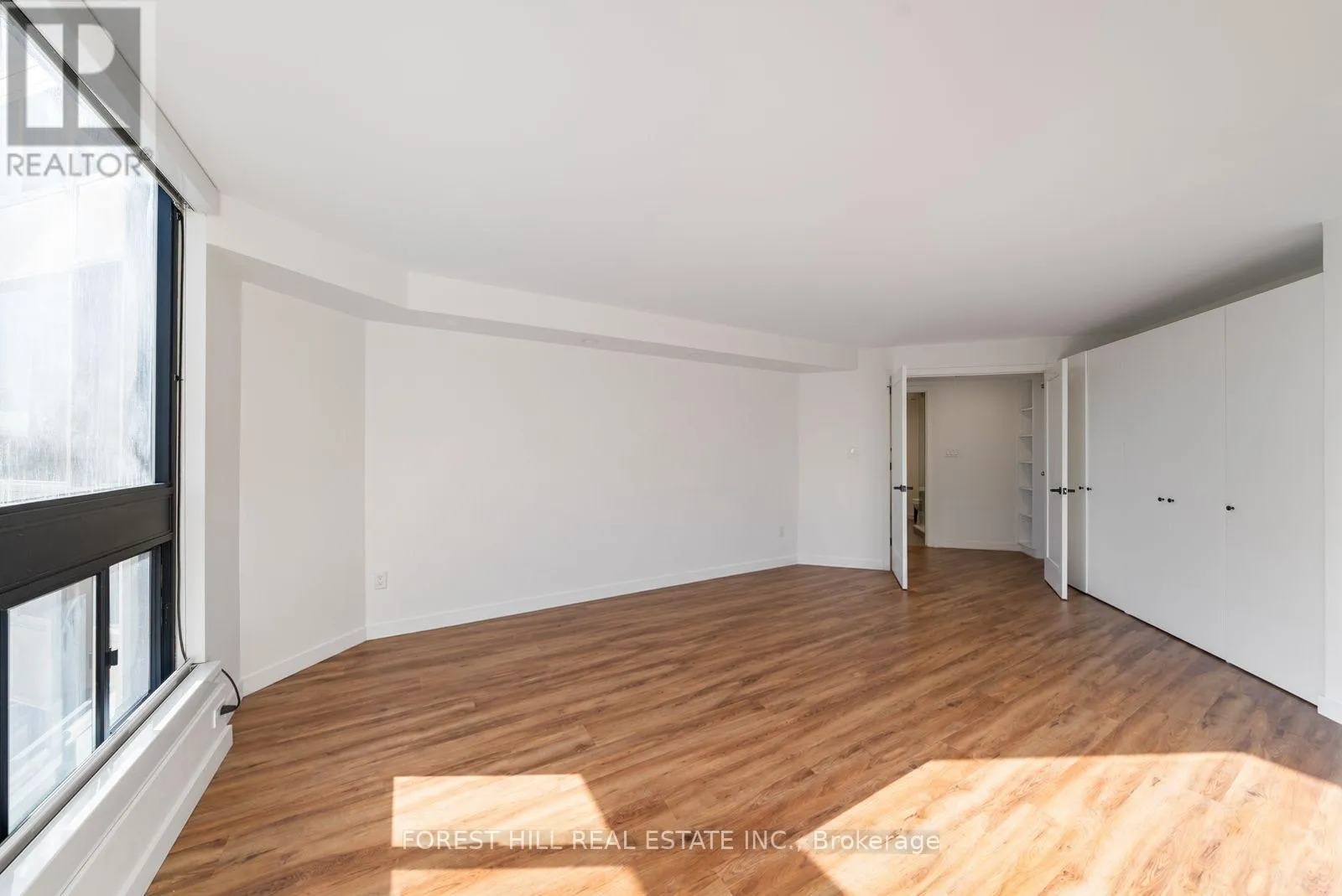 509 - 10 KENNETH AVENUE
