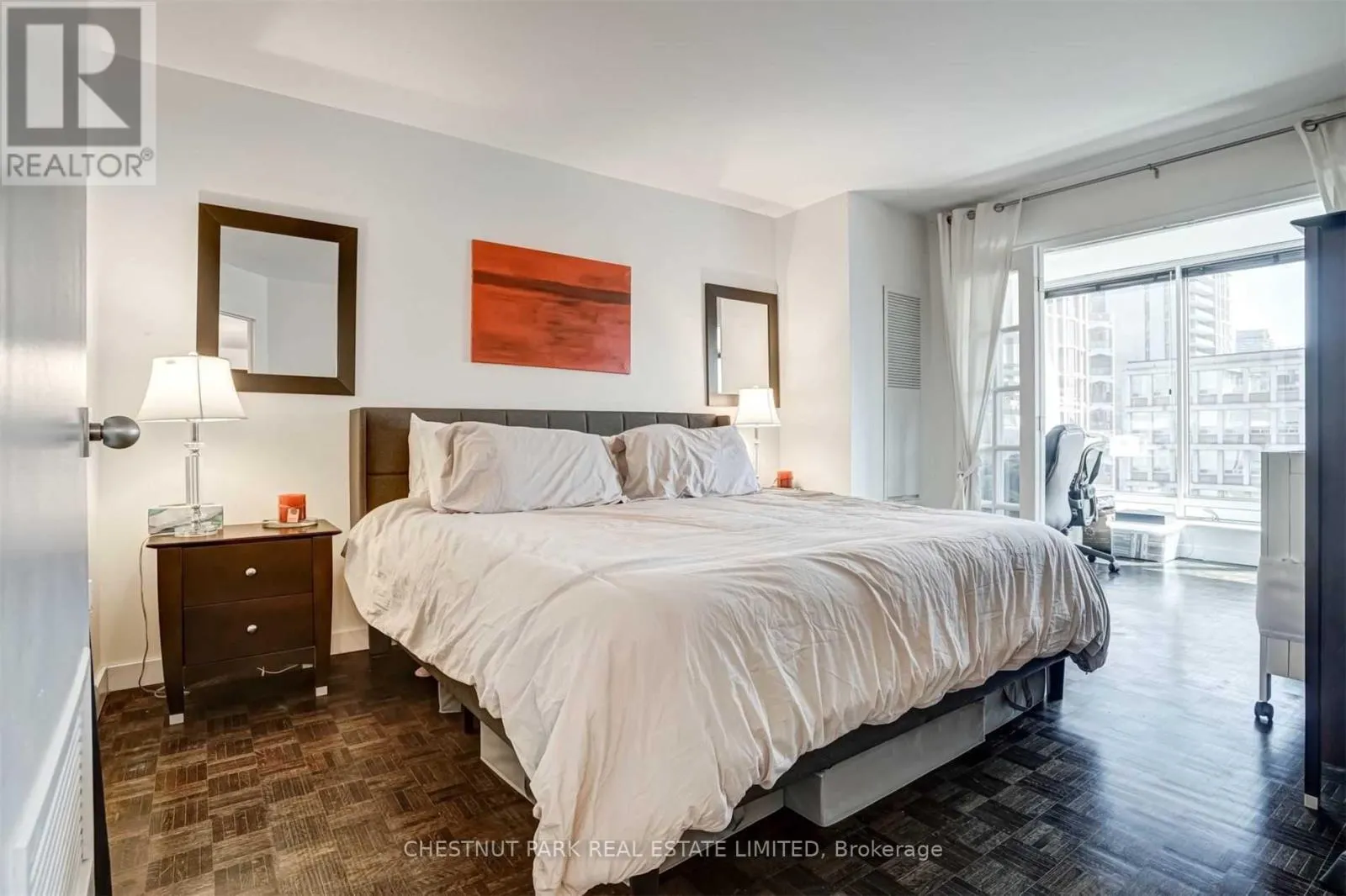 1206 - 110 BLOOR STREET W