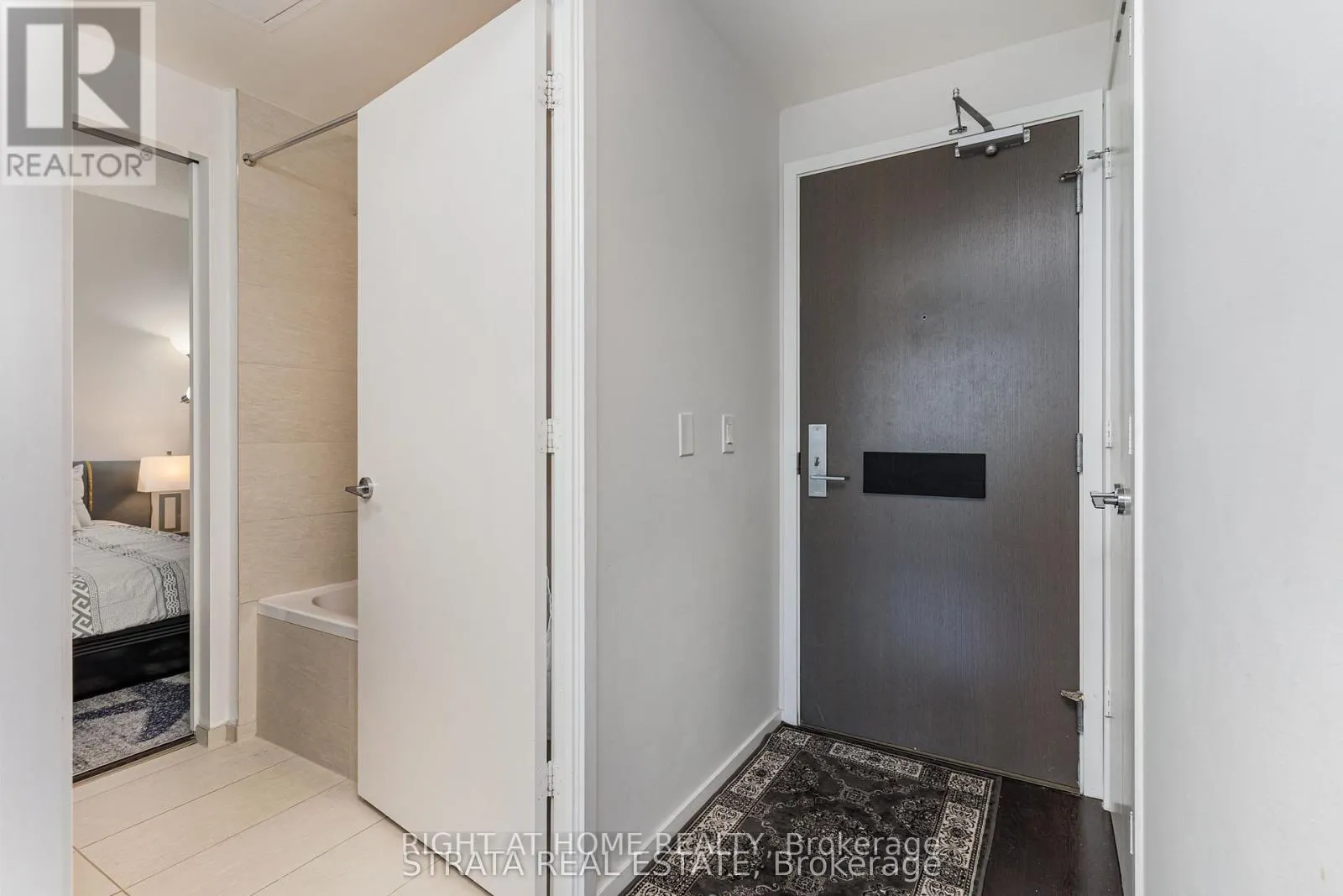 4608 - 101 CHARLES STREET E