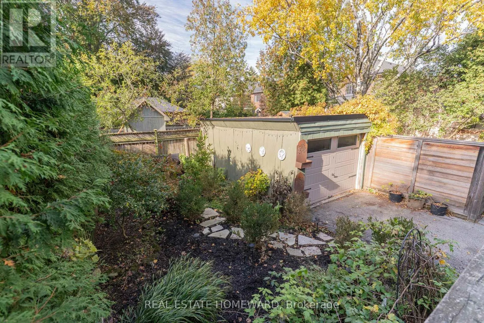 312 ROSEWELL AVENUE