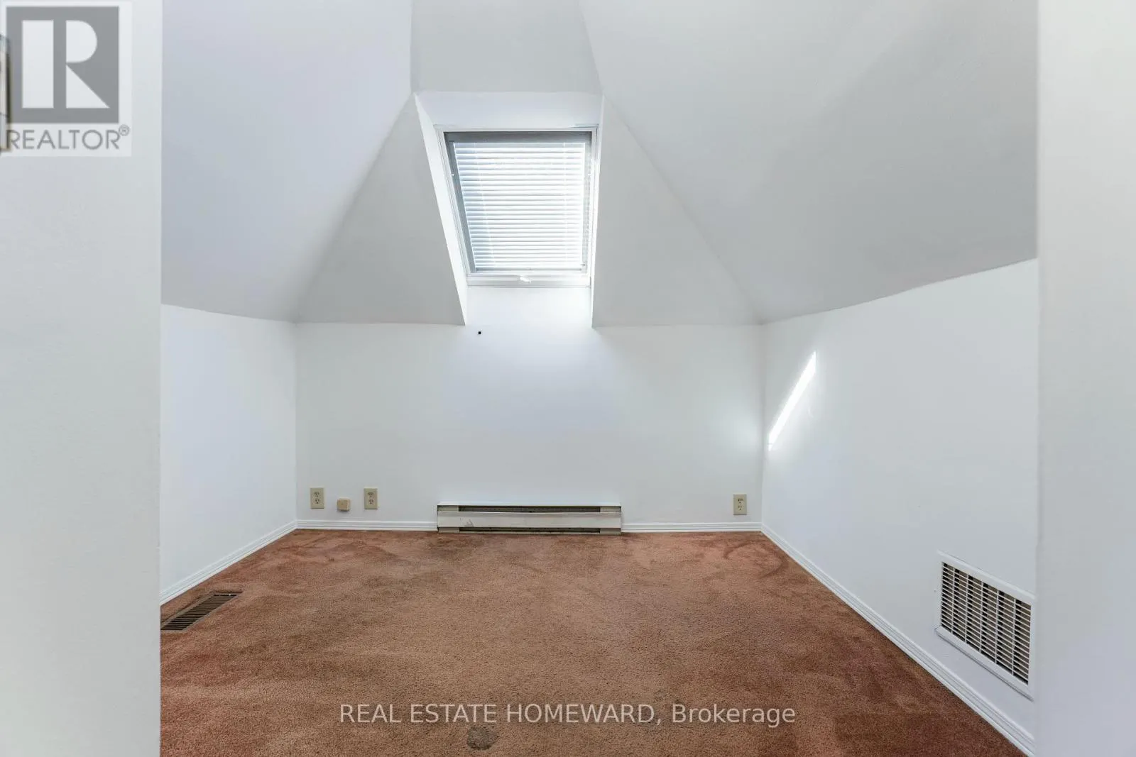 312 ROSEWELL AVENUE