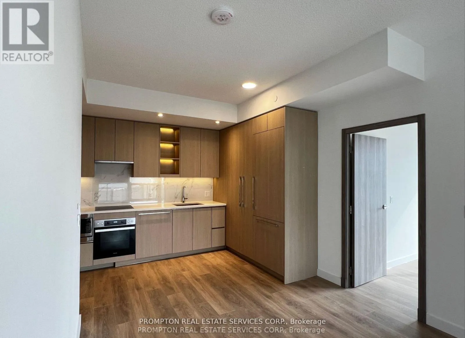 503 - 27 MCMAHON DRIVE