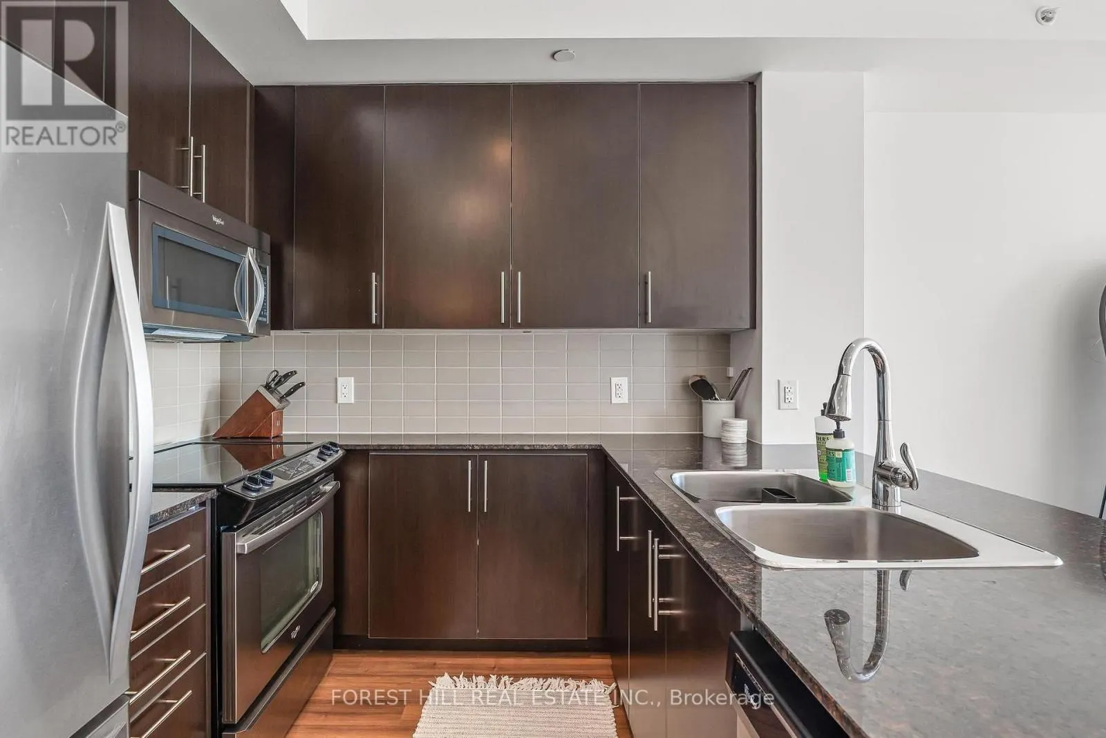 505 - 60 BERWICK AVENUE