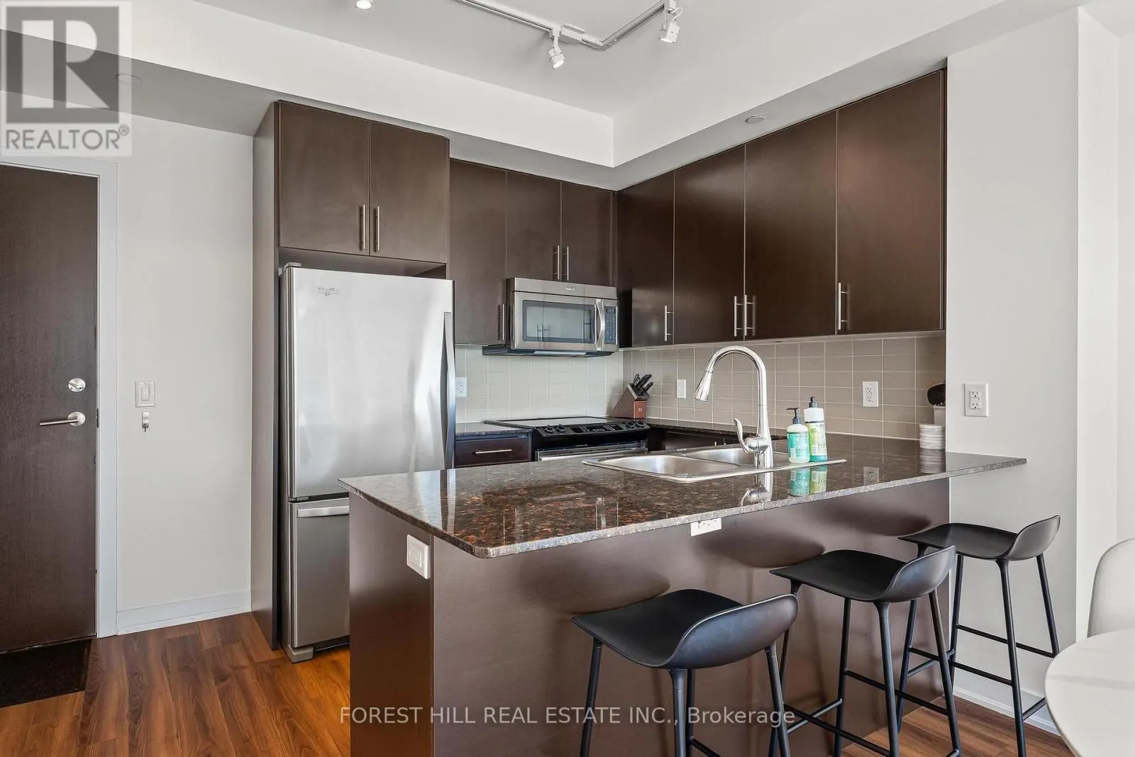 505 - 60 BERWICK AVENUE