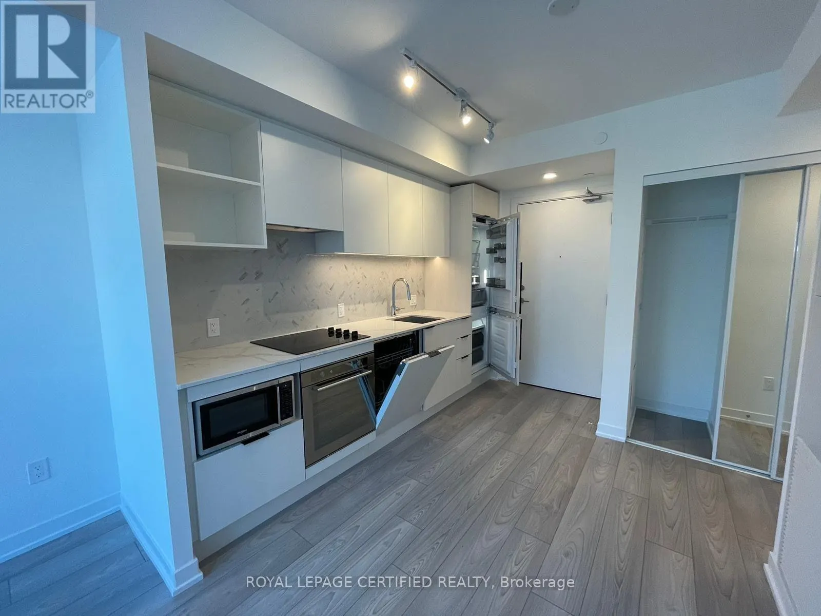 2905 - 82 DALHOUSIE STREET