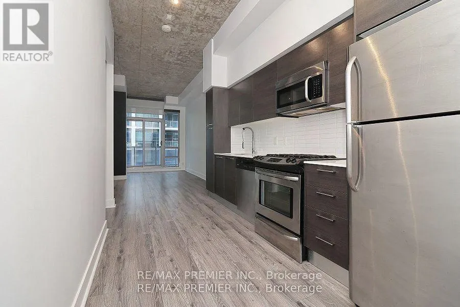 501 - 399 ADELAIDE STREET W