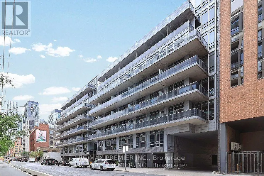 501 - 399 ADELAIDE STREET W