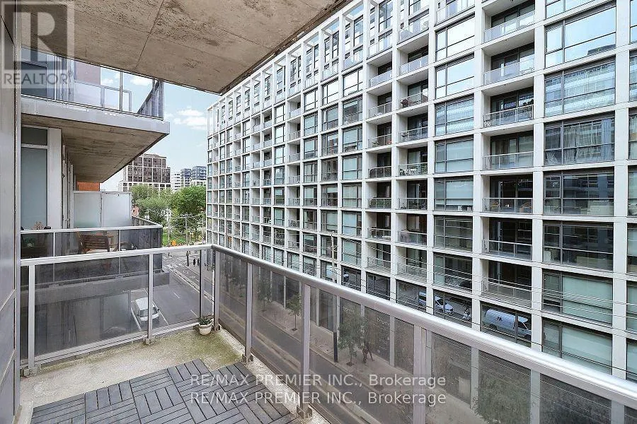 501 - 399 ADELAIDE STREET W