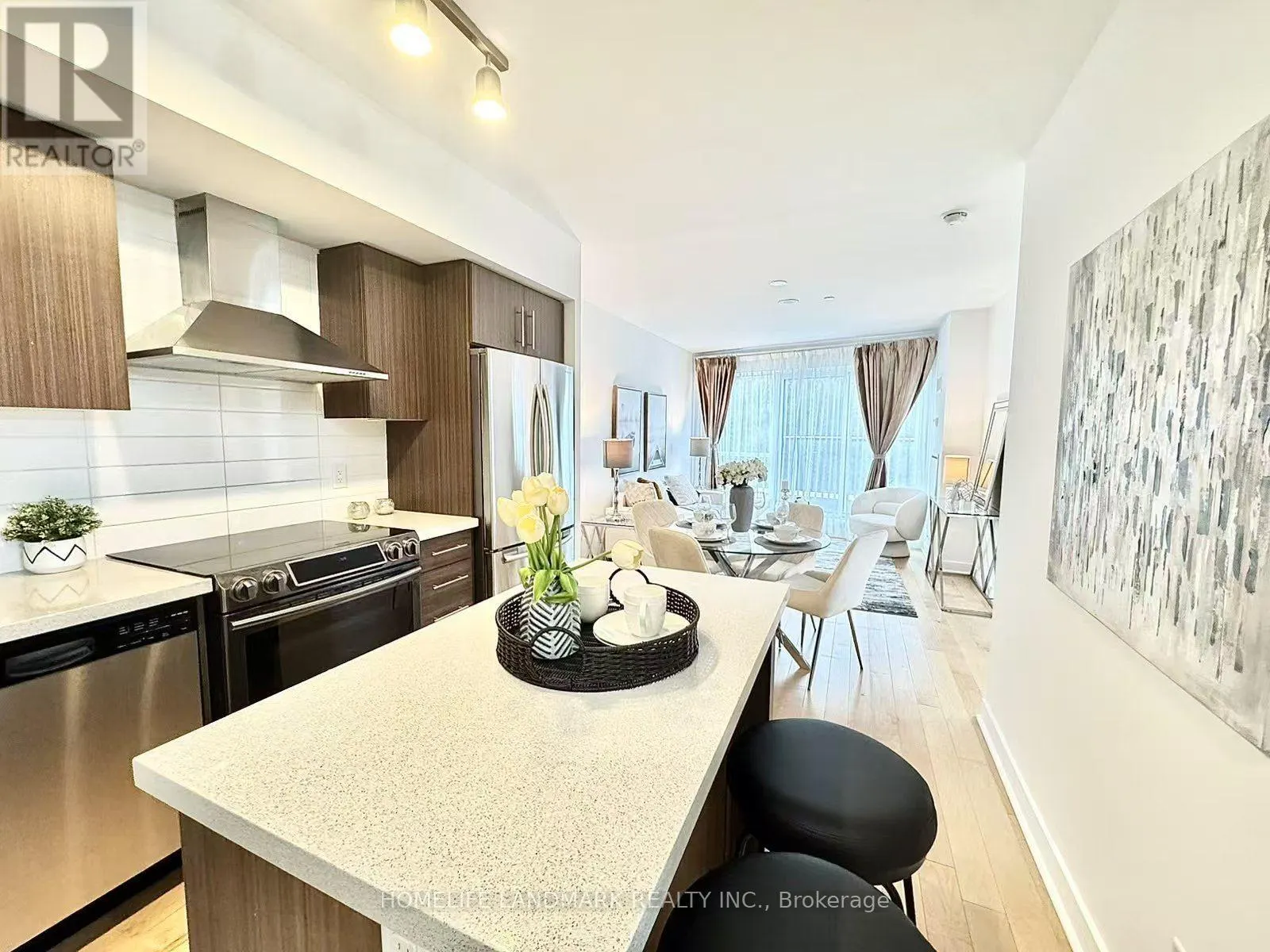 209 - 58 ORCHARD VIEW BOULEVARD