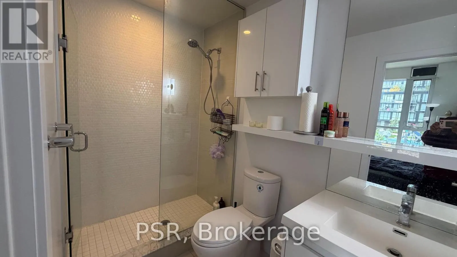 211 - 150 FAIRVIEW MALL DRIVE