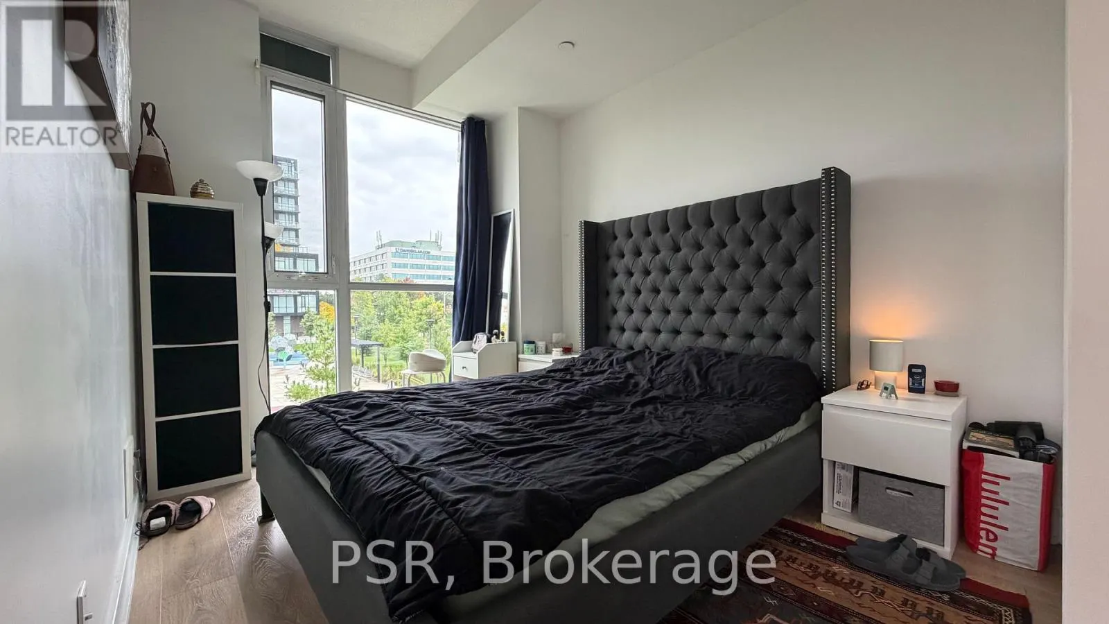 211 - 150 FAIRVIEW MALL DRIVE