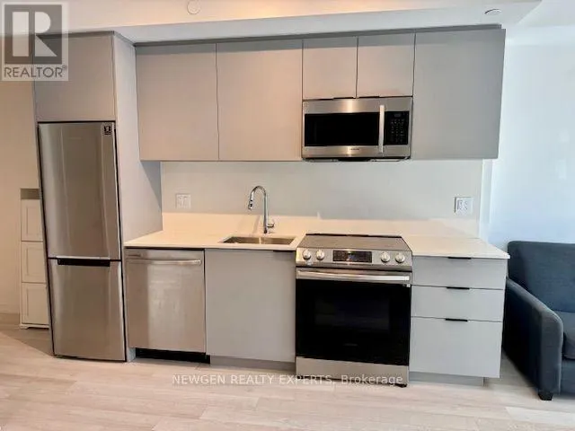 1121 - 50 POWER STREET