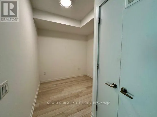 1121 - 50 POWER STREET