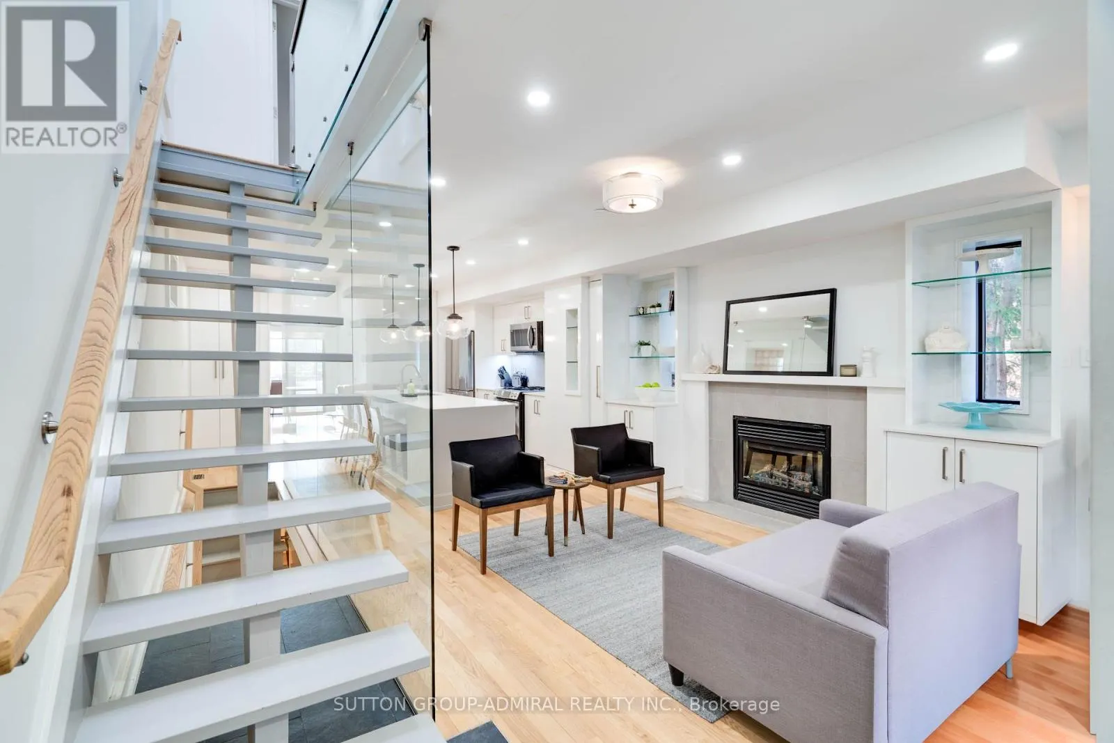 127 ORCHARD VIEW BOULEVARD