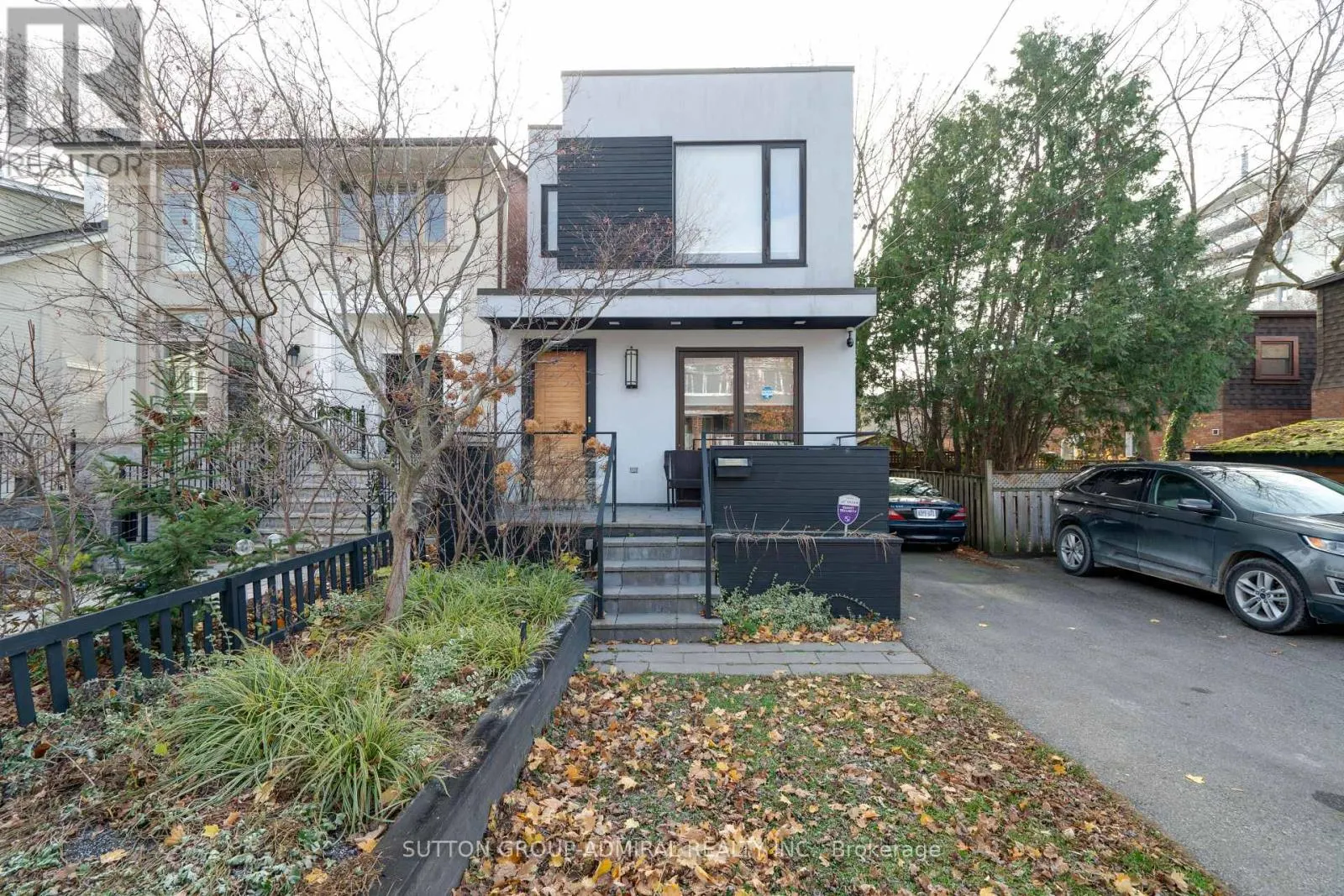 127 ORCHARD VIEW BOULEVARD