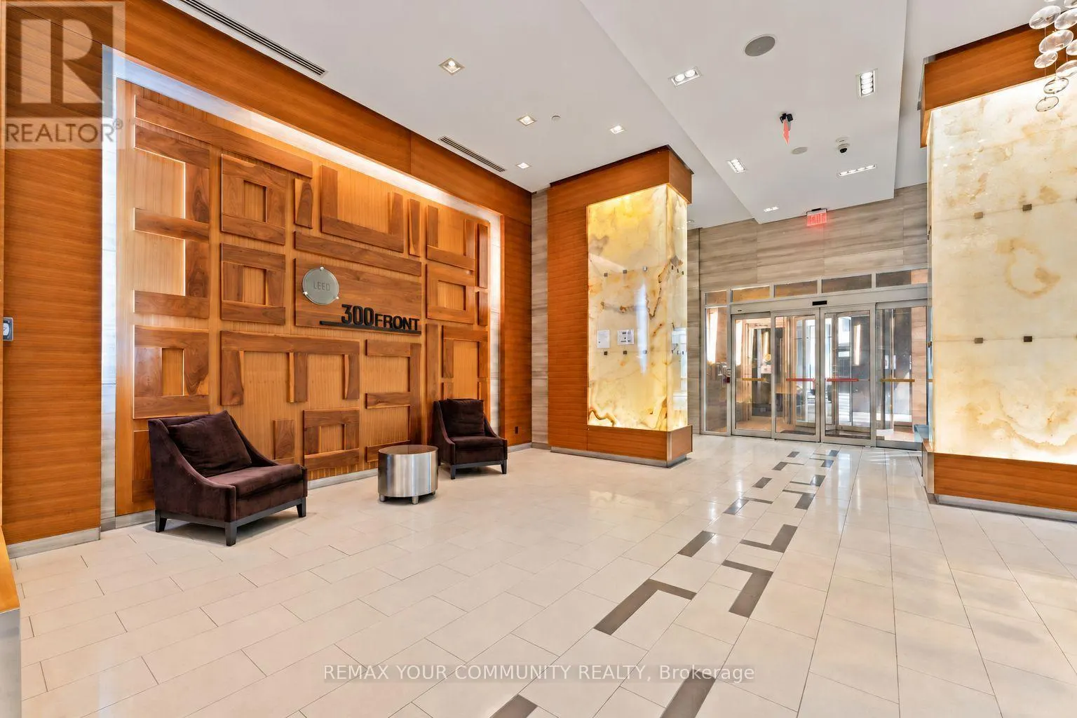4202 - 300 FRONT STREET W