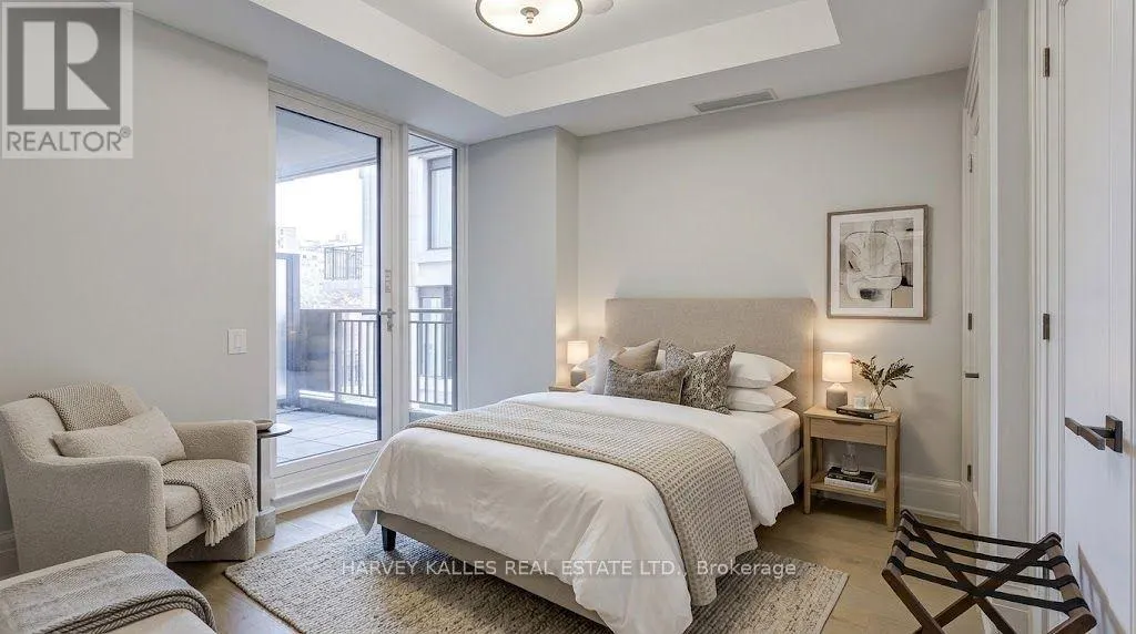 302 - 181 DAVENPORT ROAD