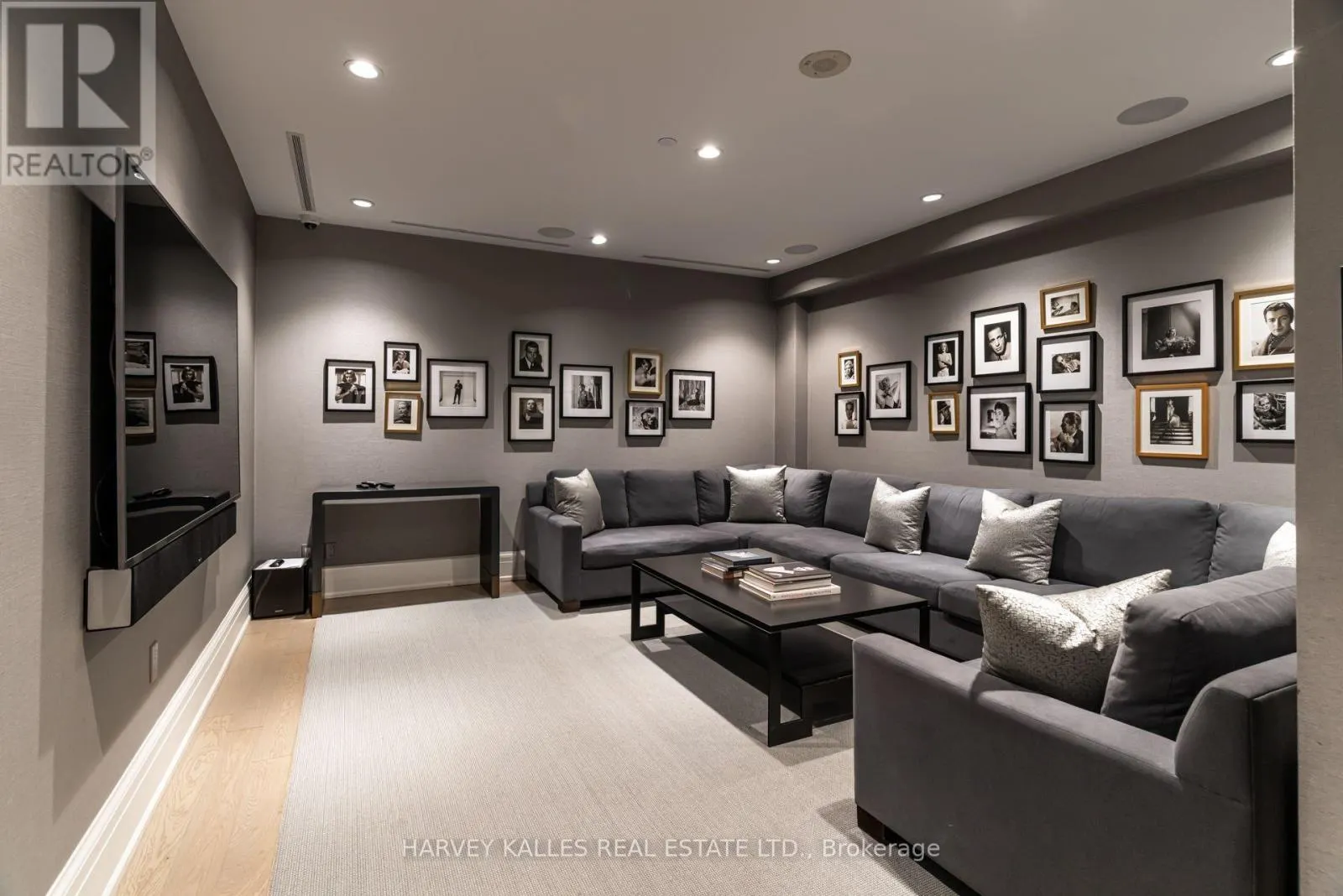 302 - 181 DAVENPORT ROAD