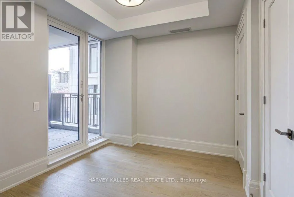 302 - 181 DAVENPORT ROAD