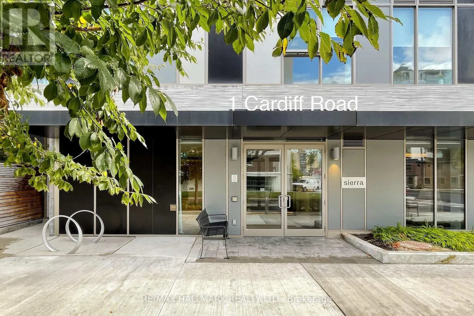 305 - 1 CARDIFF ROAD