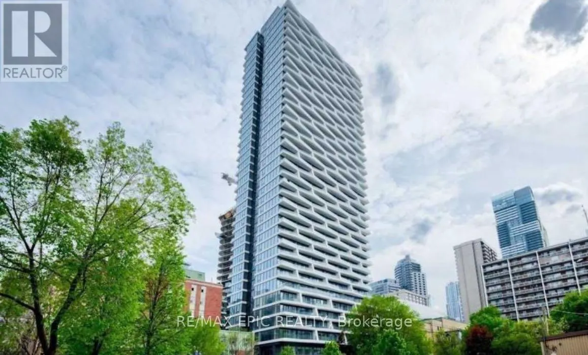 811 - 85 WOOD STREET