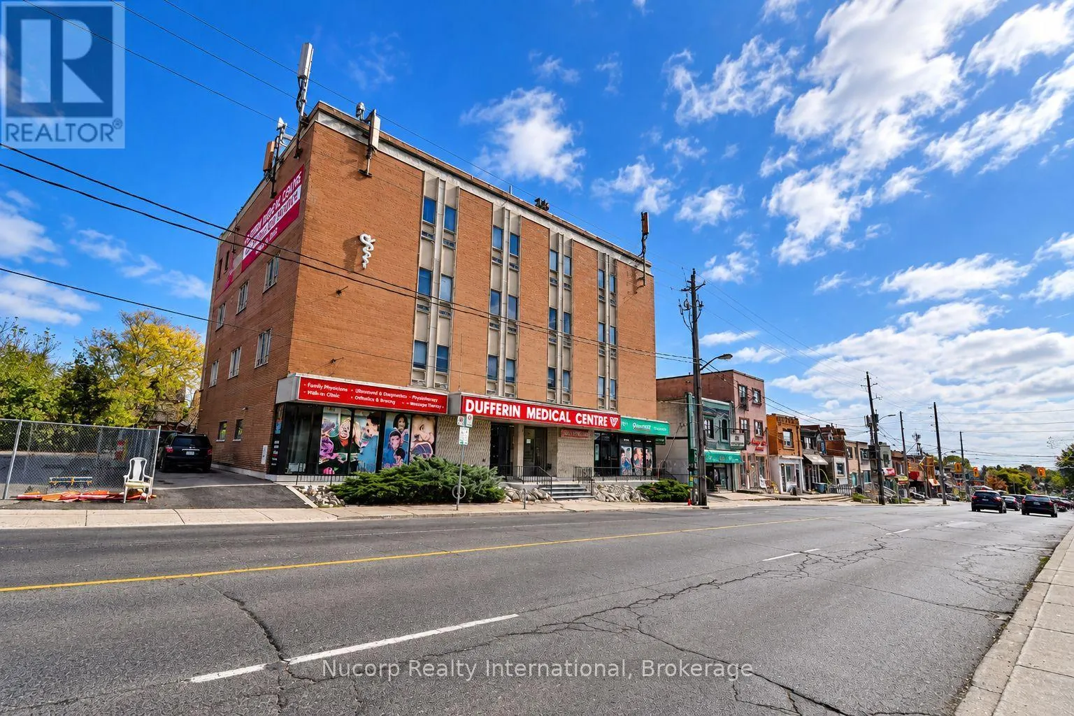 303 - 2045 DUFFERIN STREET