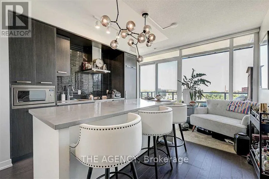 N811 - 120 BAYVIEW AVENUE