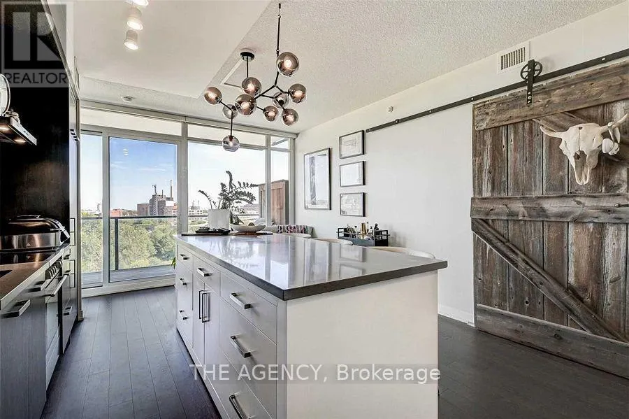 N811 - 120 BAYVIEW AVENUE
