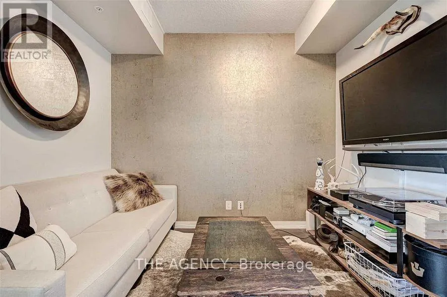 N811 - 120 BAYVIEW AVENUE